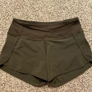 dark green size 2 speed up lululemon shorts length 4